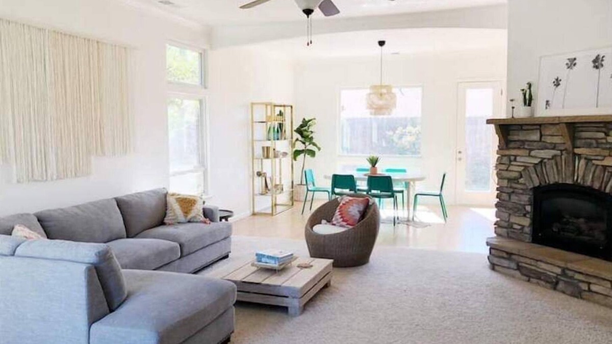 Chico House | "The Modern Fox" Guest Retreat