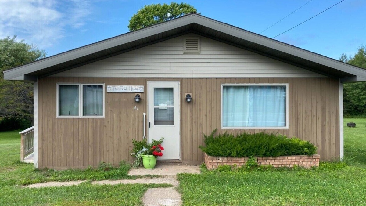 Mohawk House | The Mohawk Trail House