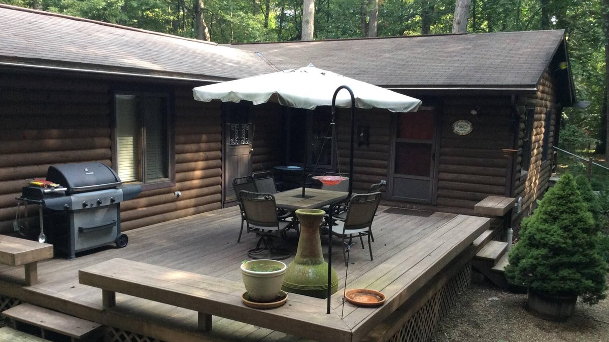 Perrysville Cabin | The Mohican Bunkhouse Cabin