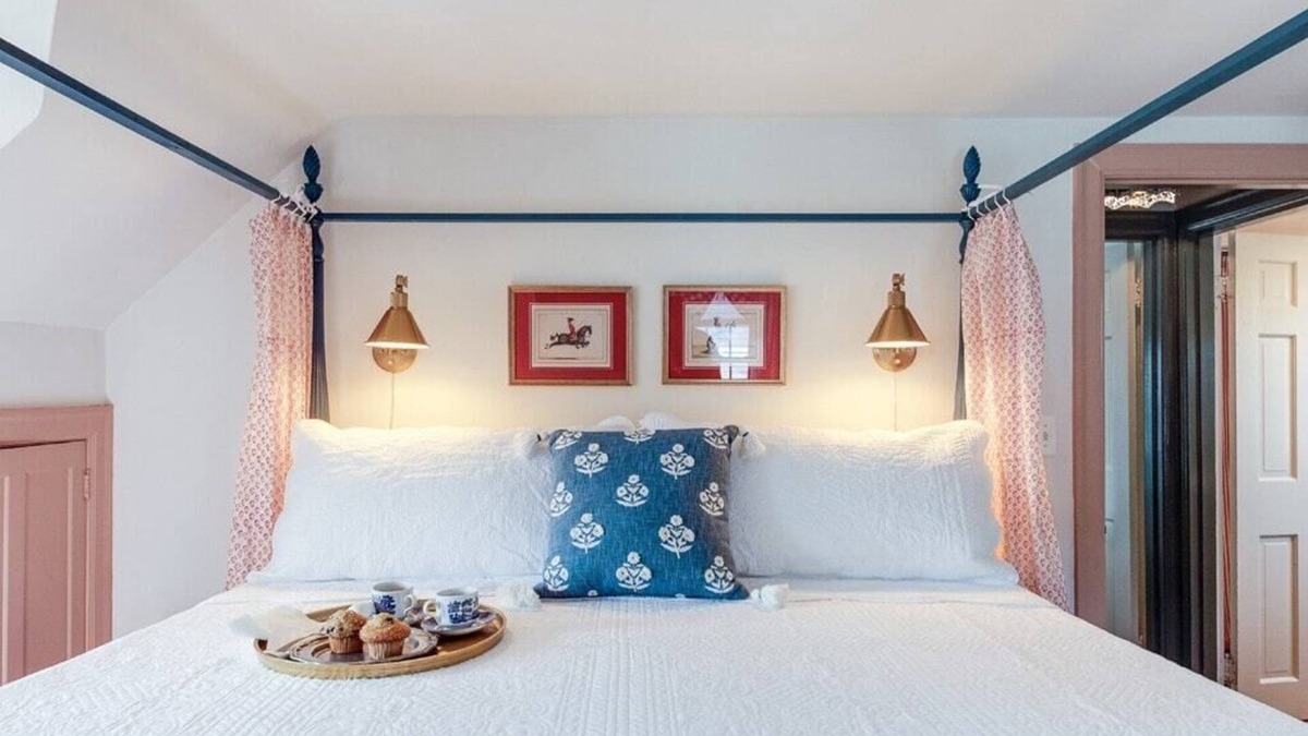 Potomac West House | The Monroe in Historic DelRay