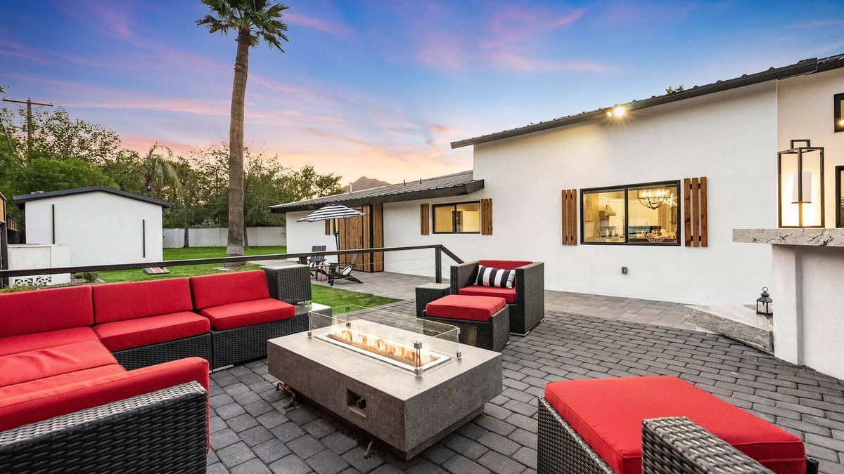 South Scottsdale House | The Montecito Main | Luxury Villa in Old Town