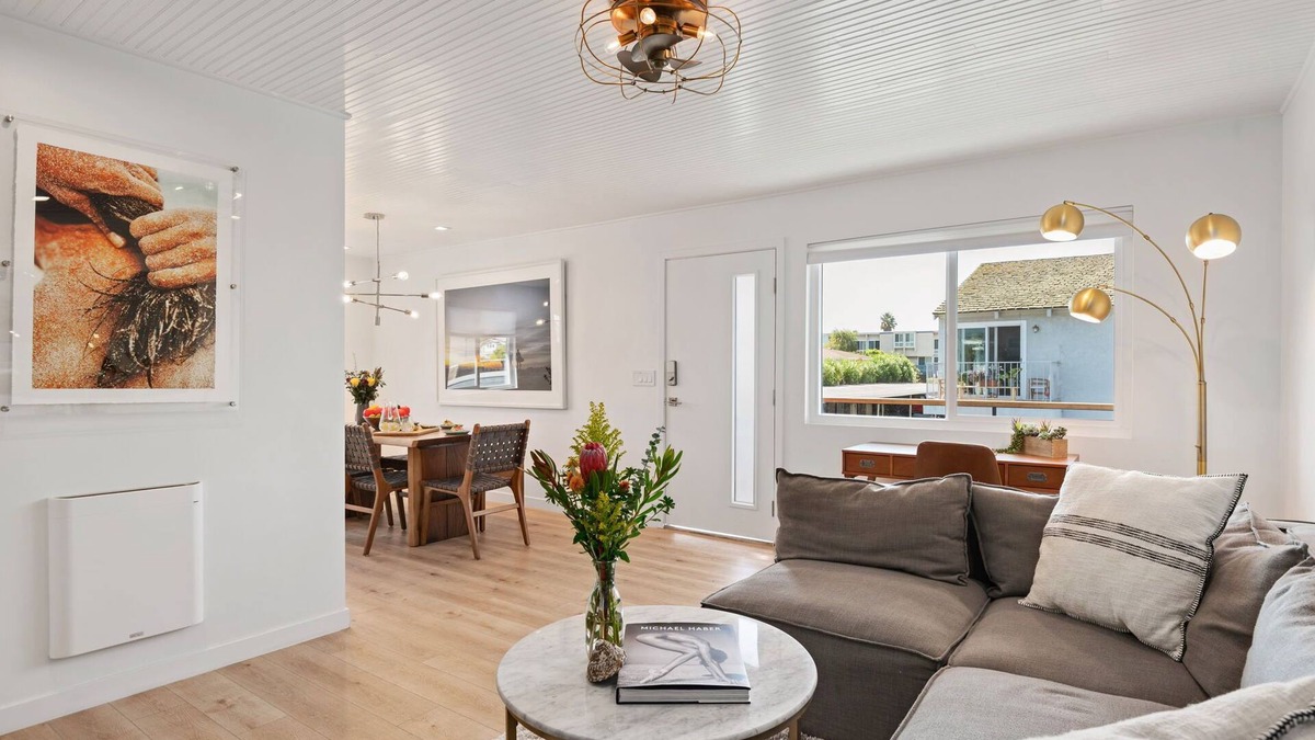 Carpinteria Apartment | The Moon of Carp! 2BD 1BA, 2 Blocks to Beach, Walk Everywhere!