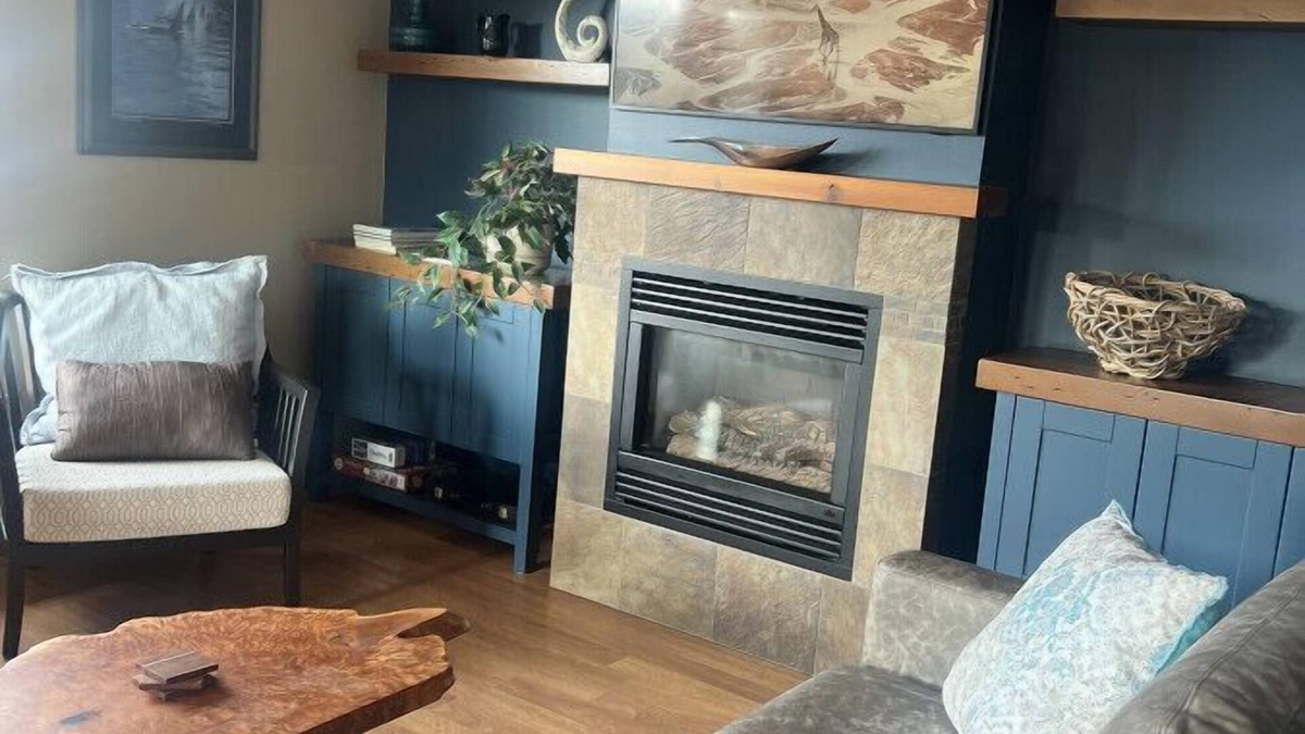 Ucluelet Condo | The Moorage; luxury 2 bed/2bath condo on Marina