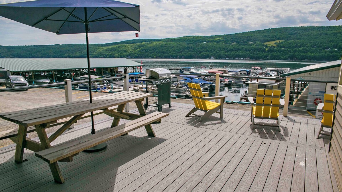 Hammondsport Cabin | The Mooring on Keuka Lake is a great space for family and friends alike!