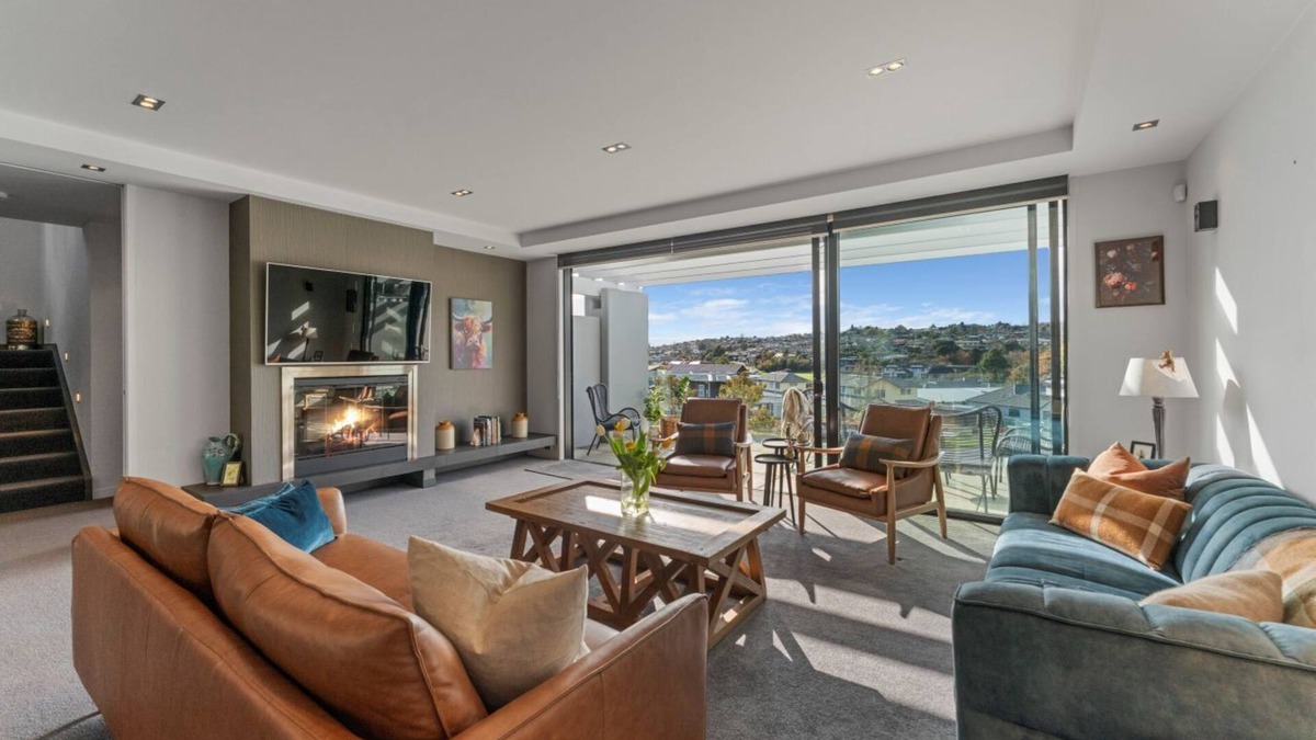 Two Mile Bay Apartment | The Moorings Apartment 5