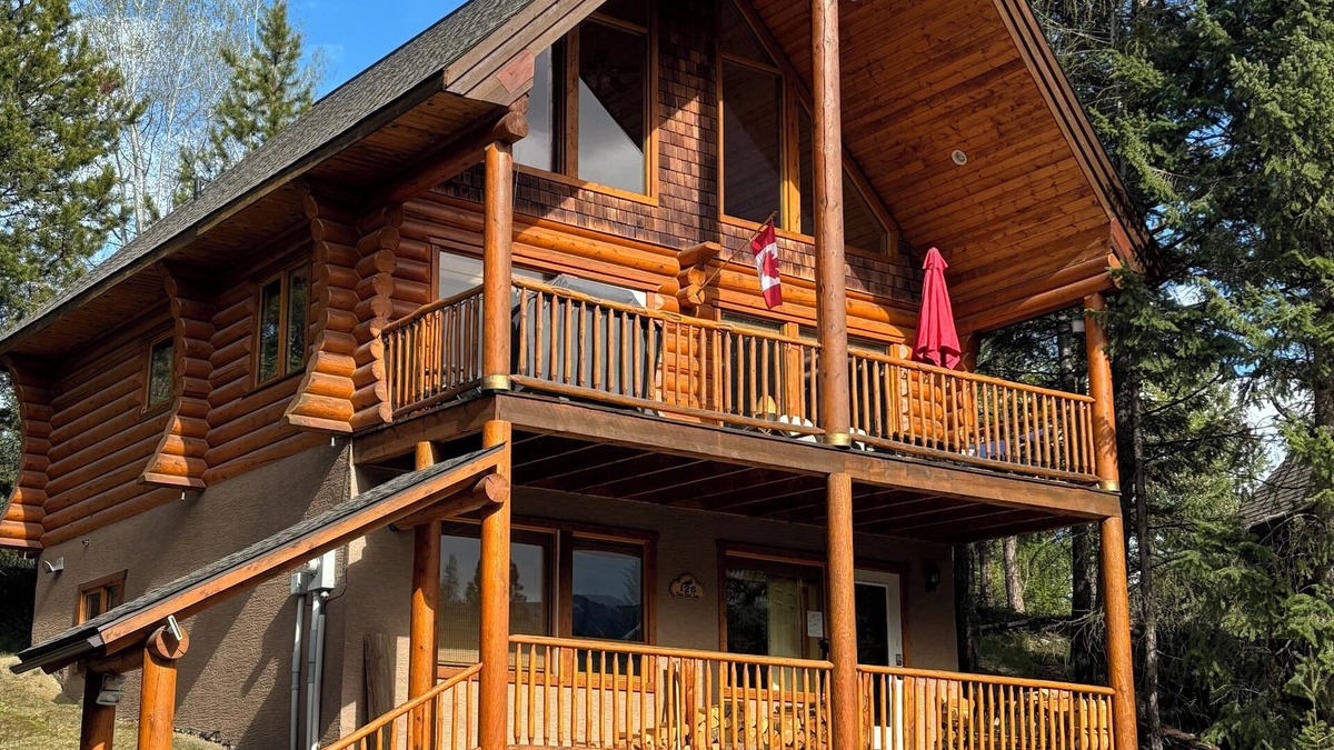 East Kootenay Cabin | The Moose Den - BL# STRU 2024-043