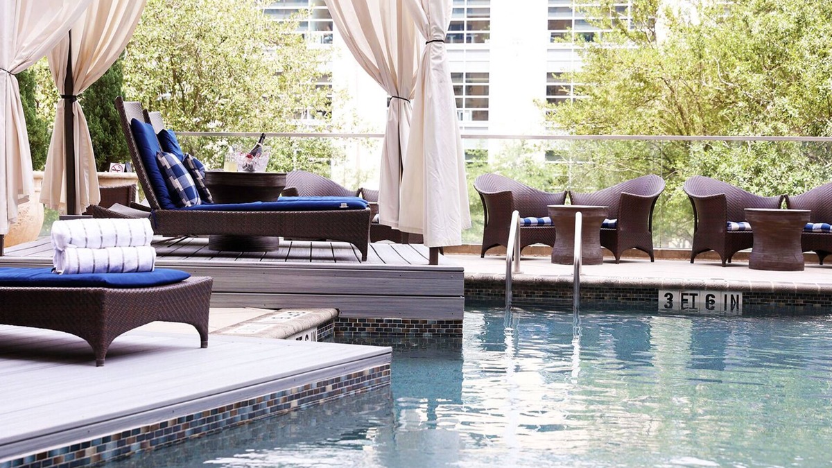 Memorial House | The Moran CityCentre, 4 Deluxe Double Rooms, Onsite Pool, Free Parking!