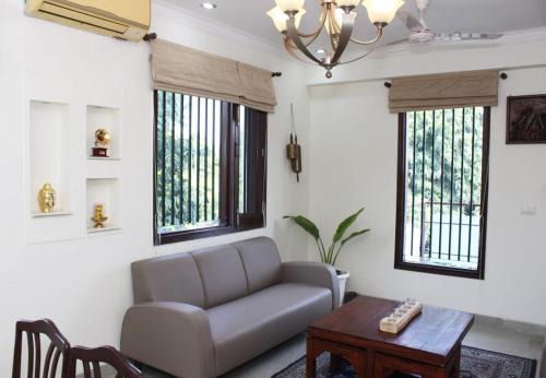Nehru Place Apartment | The Morning Mist Serviced Apt Cook Nature