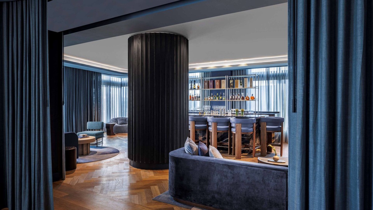 Near Northeast Hotel | The Morrow Washington Dc, Curio Collection By Hilton