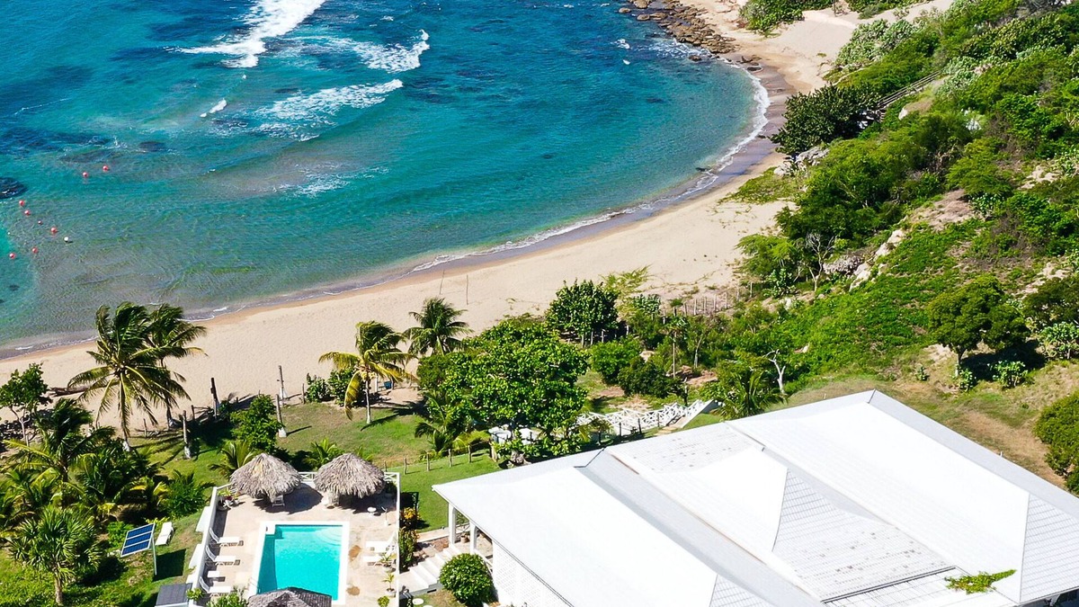 Treasure Beach Villa | The Most Beautiful 4-acre Private Beachfront Villa with Pool and Chef