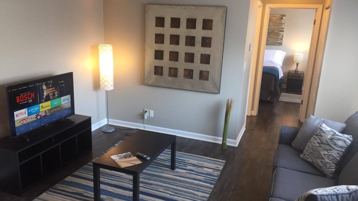 Decatur Apartment | THE MOST WONDERFUL APARTMENT IN DECATUR IL