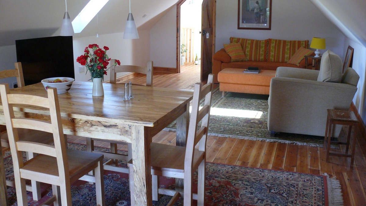 Hay-on-Wye House | The Motor House - Comfort with views