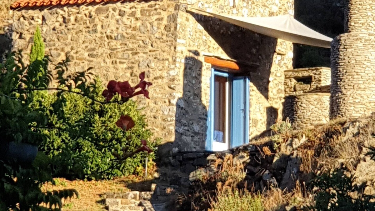 Rieussec Cottage | The Moulin de Trédos, The sheepfold of the Moulin de Trédos