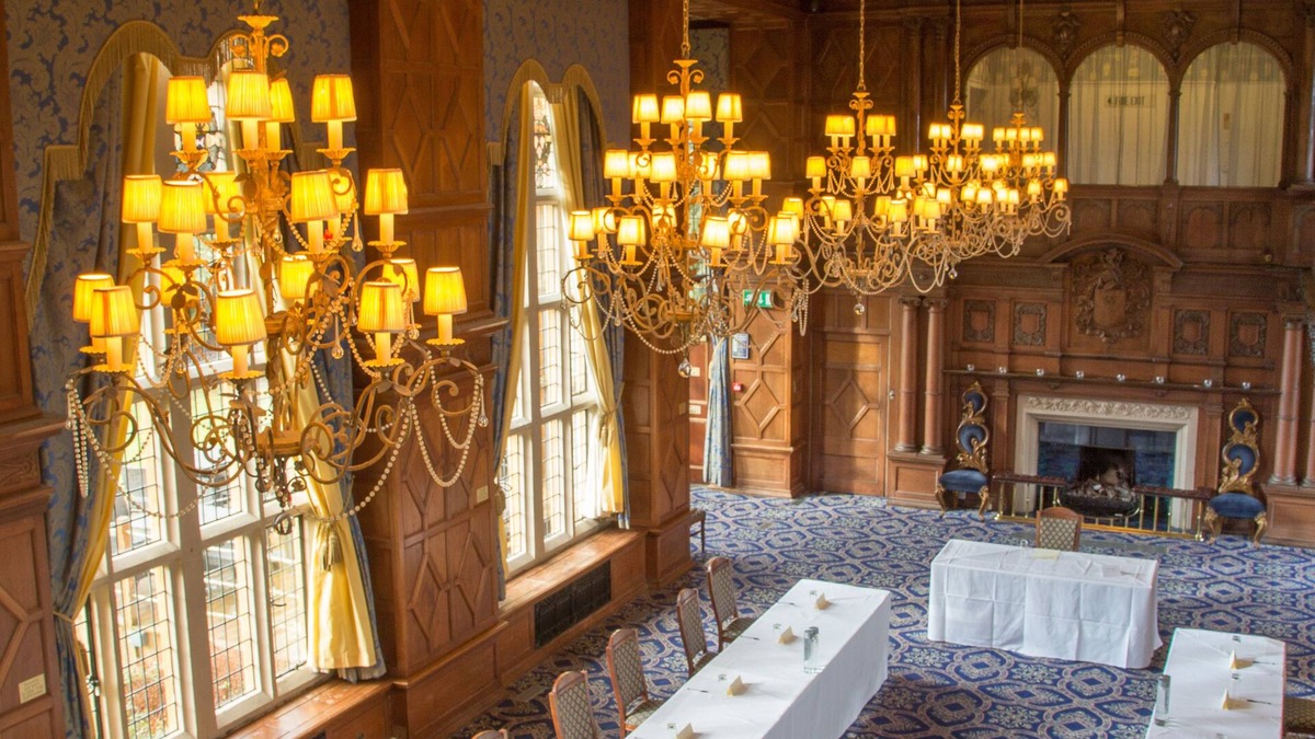 Wolverhampton Hotel | The Mount Country Manor Hotel & Golf