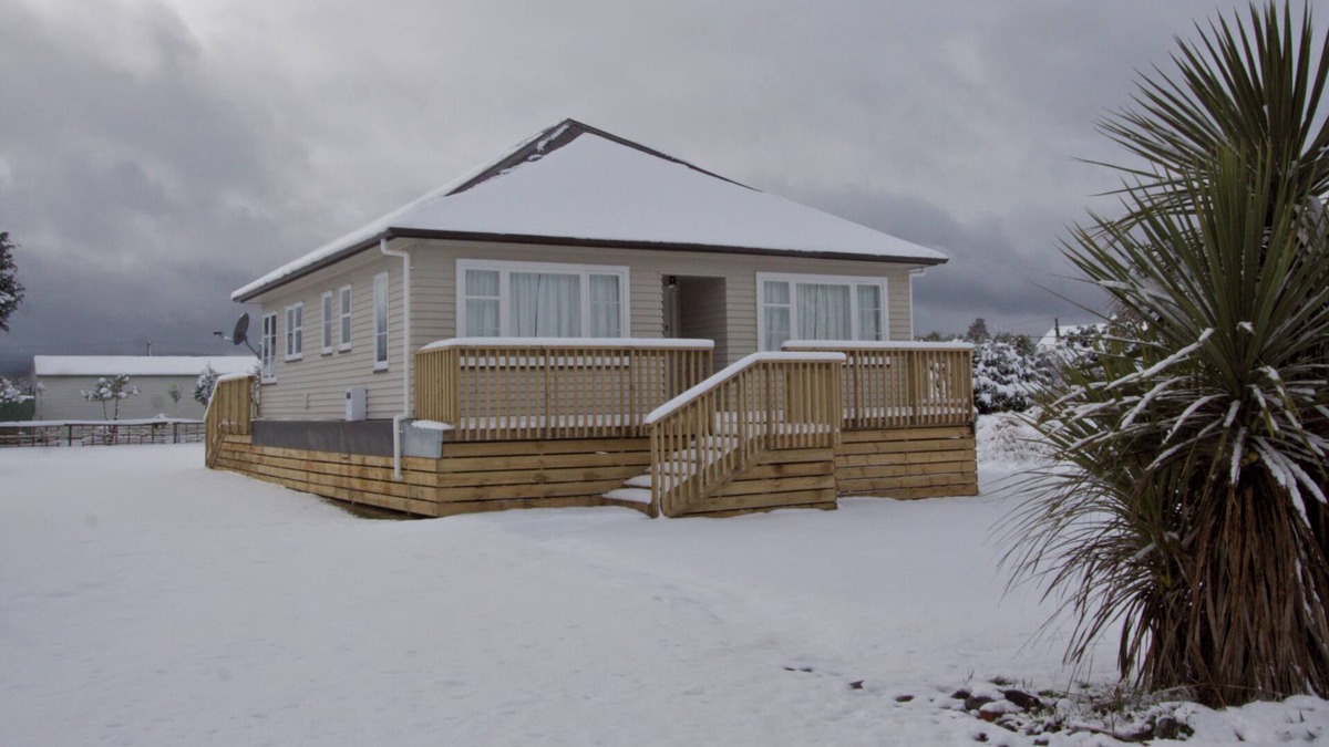 Rangataua House | The Mountain Pad - Rangataua Holiday Home