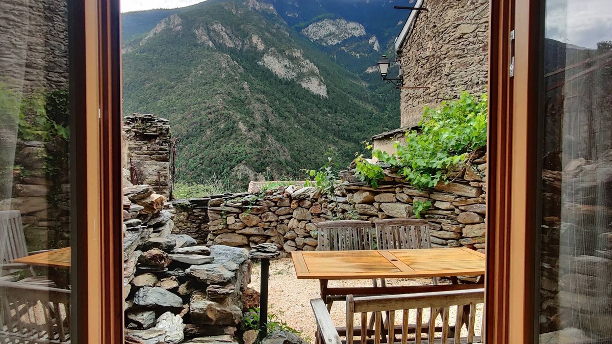 Nohedes Apartment | The Mountain Village Studio Nohèdes