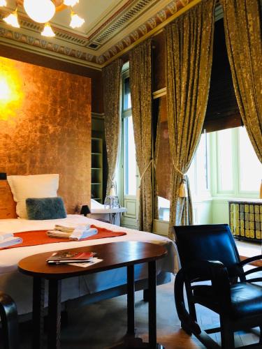 South Antwerp Bed & Breakfast | The Museum - Au Lit, Jérôme!