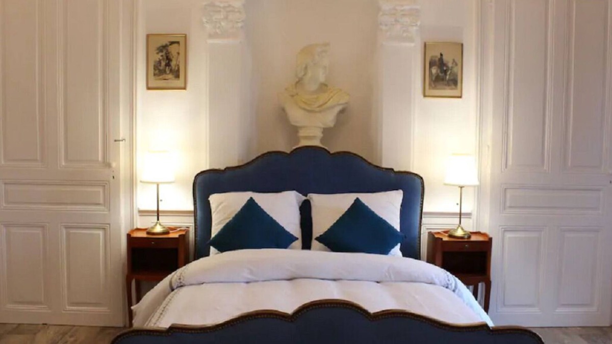 Luxeuil-les-Bains Apartment | The NAPOLEON