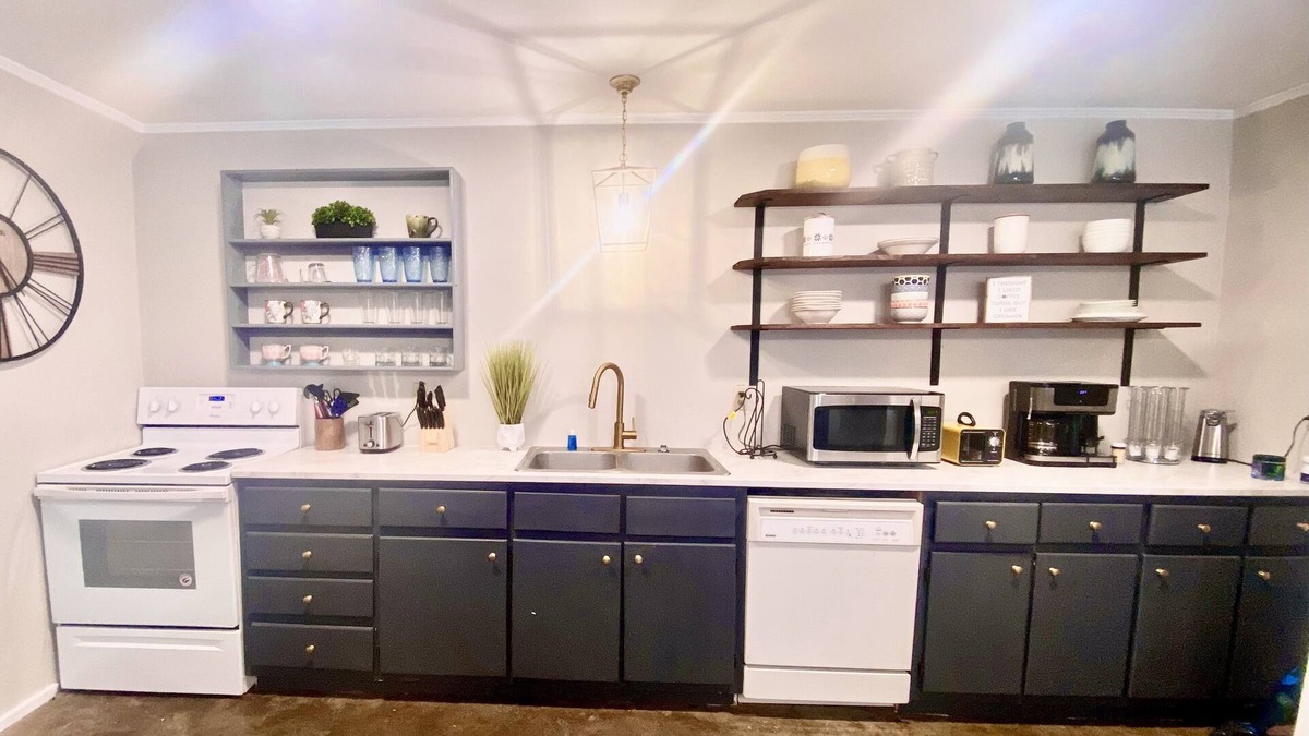Natchitoches Condo | - The Nattie Nestle BLUE- Perfect location! 2 King Beds!