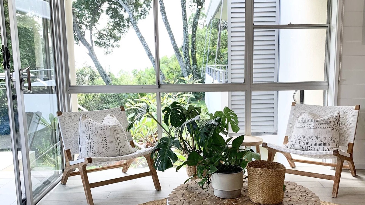 Noosa Heads Apartment | The Nest - 5 minute walk to Hasting Street and Noosa Main Beach