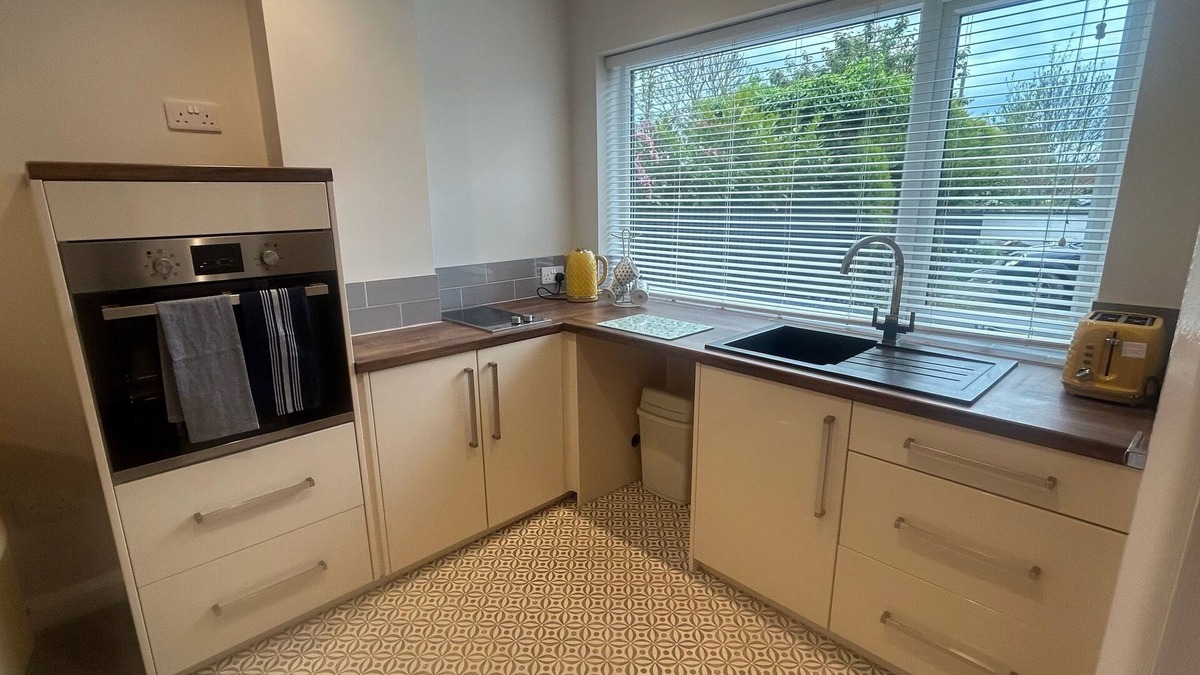 Lower Wick Apartment | The Nest - In the Worcestershire Village of Lower Broadheath