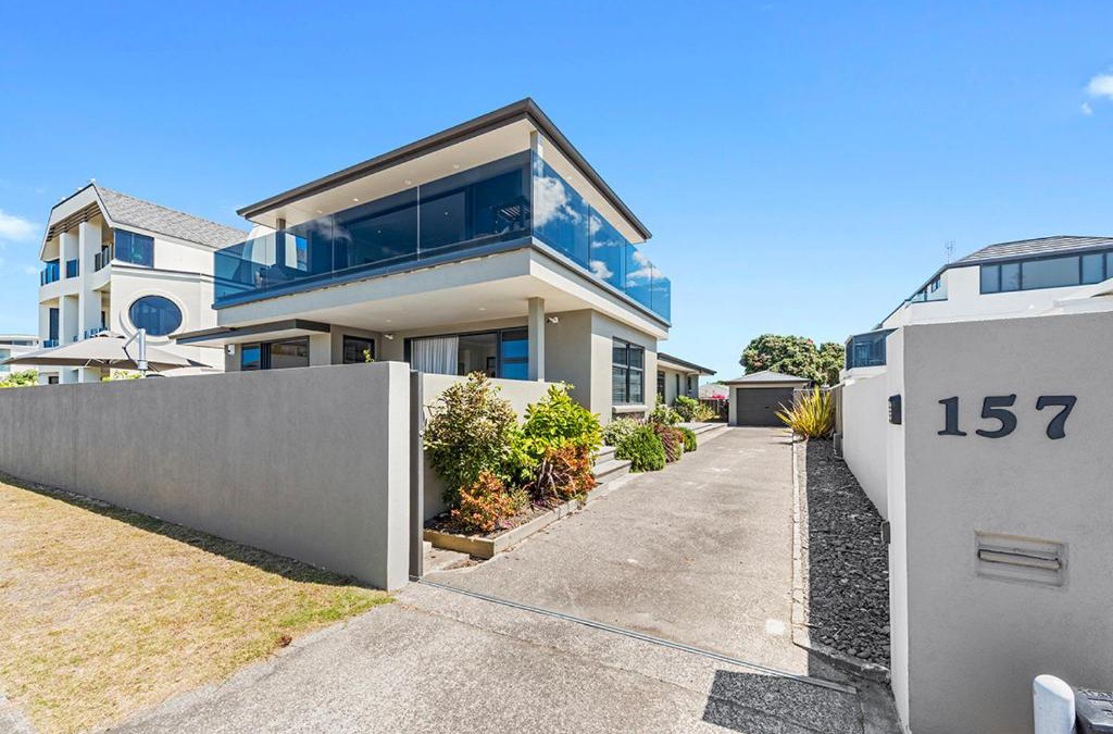 Mount Maunganui House | The Nest - Te Kohanga - Mt Maunganui Holiday Home