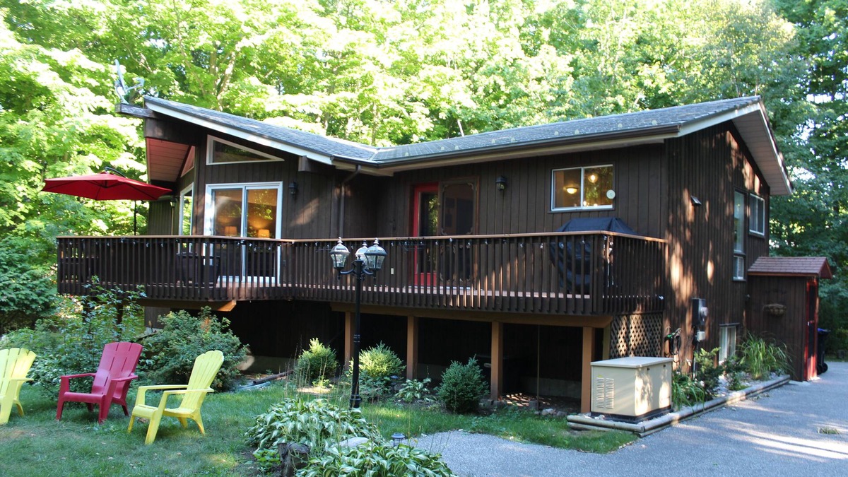 Tiny Cottage | The Nest - walking distance to the most beautiful beaches!