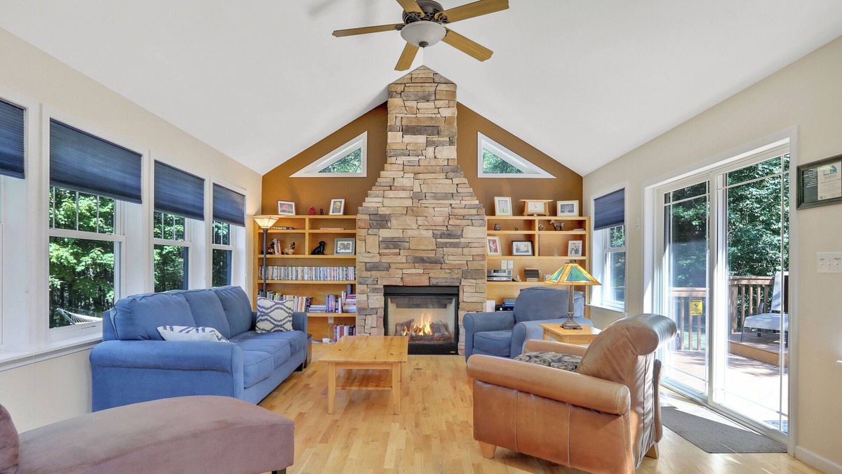 New Paltz House | The New Paltz Moondance Ridge House