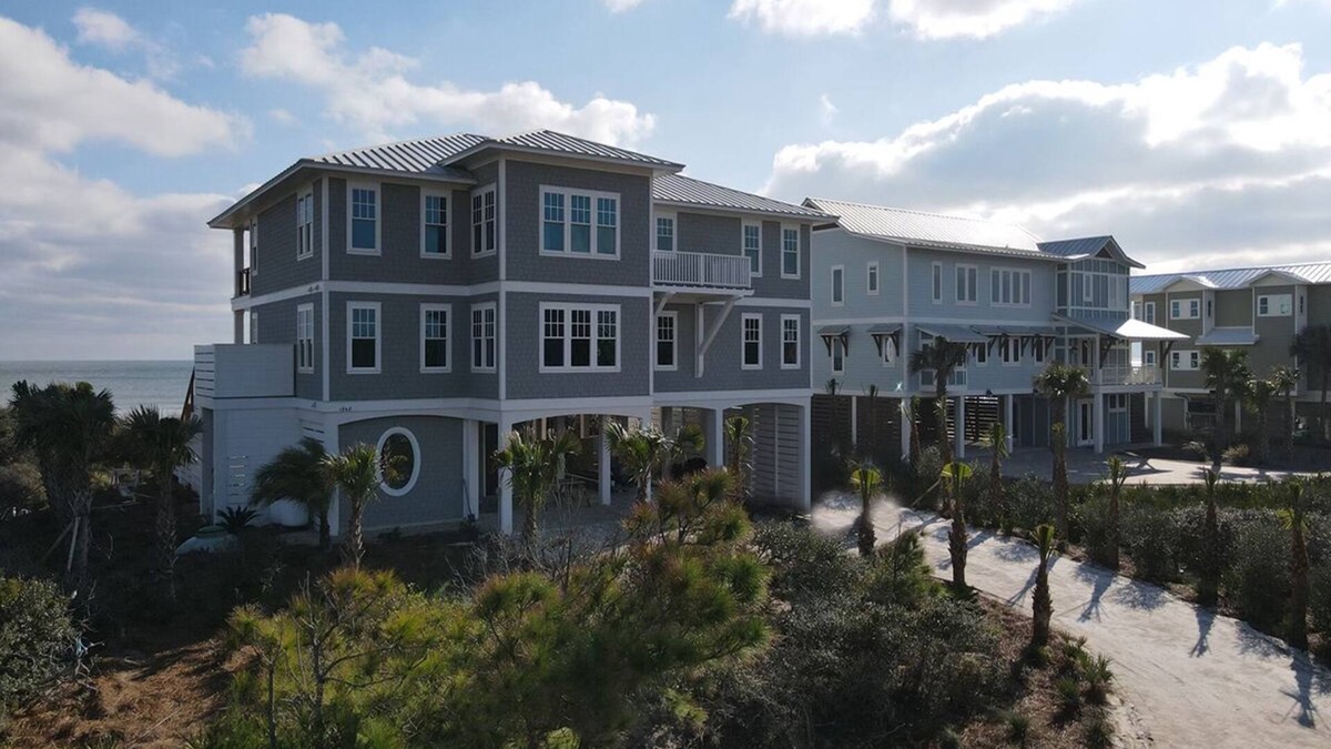 Treasure Beach Village House | THE NEW PREMIER BEACHFRONT PLANTATION HOME, LAZY GATOR, IS FINALLY COMPLETE!