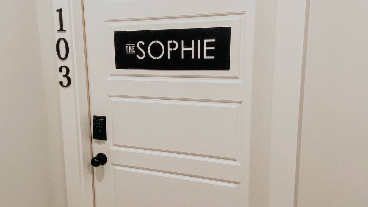 Dodge City Apartment | The New Premiere Downtown Luxury Loft, The Sophie