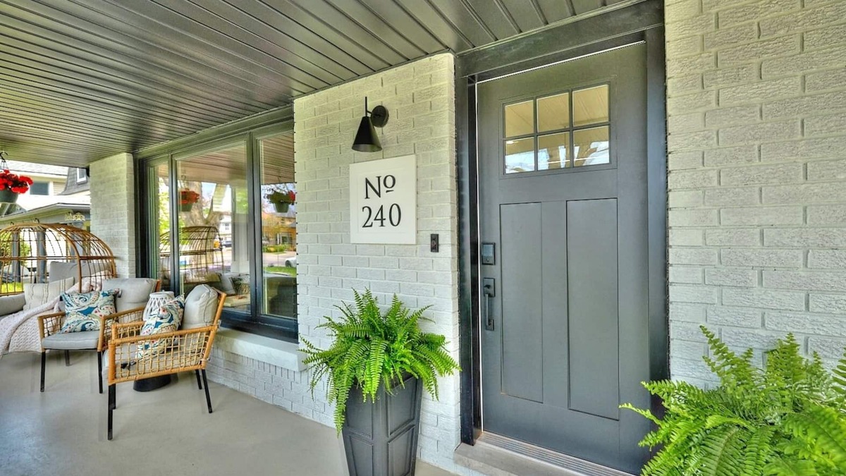 Old Town Historic District House | The Newark House- Best Location, Modern, Old Town