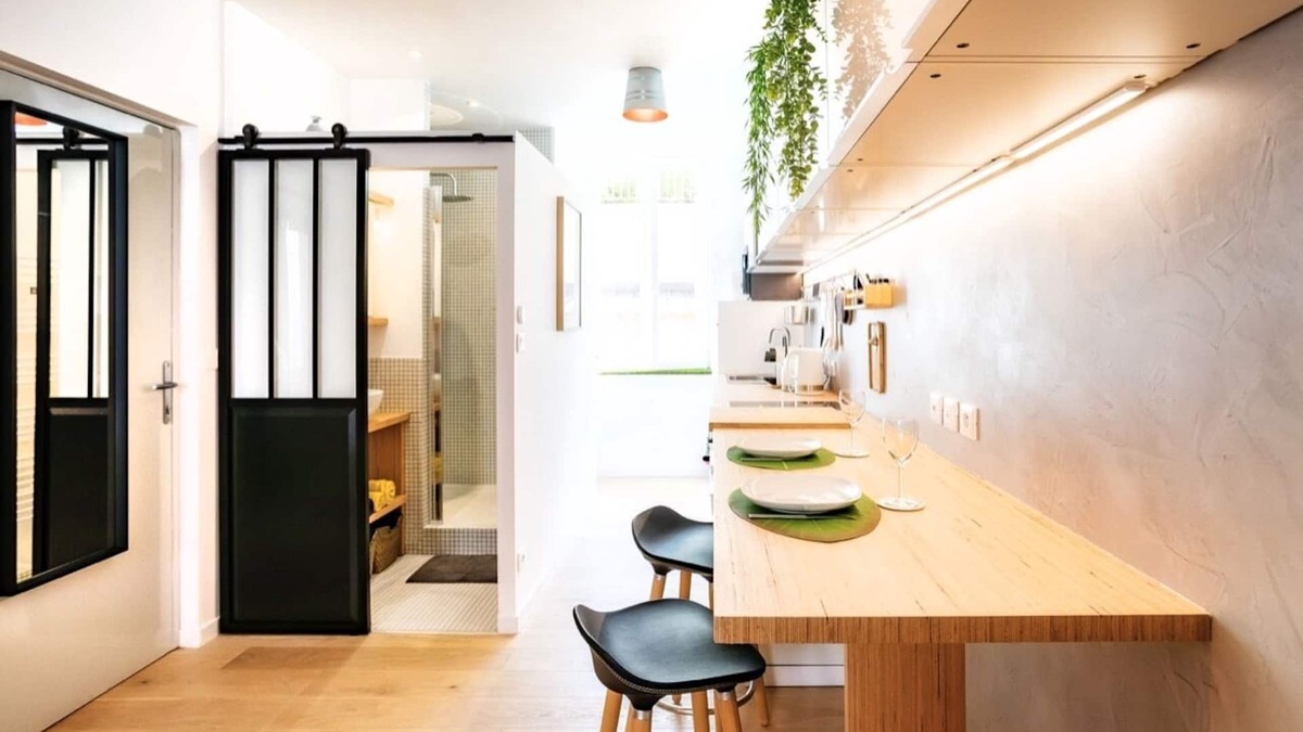 Quartier Chorier-Berriat Apartment | The Nicolas - Air Conditioned, Station, Business School, City Center - Recently Renovated