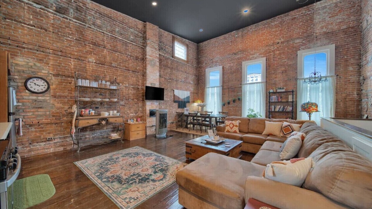 Lexington Apartment | The Noble Loft in Downtown Lexington!