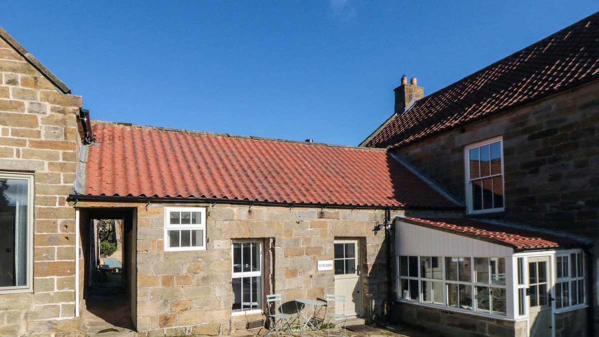 Great Fryup Dale House | THE NOOK, pet friendly, character holiday cottage in Glaisdale