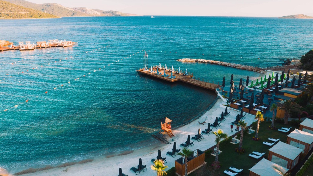 Torba Hotel | The Norm Collection Door'a Bodrum