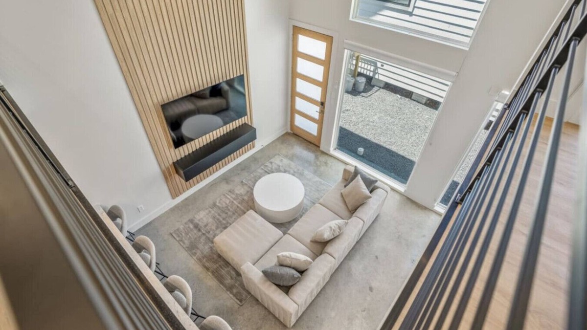 Greater East End Apartment | The O'Four Lofts Cabin, Unit C