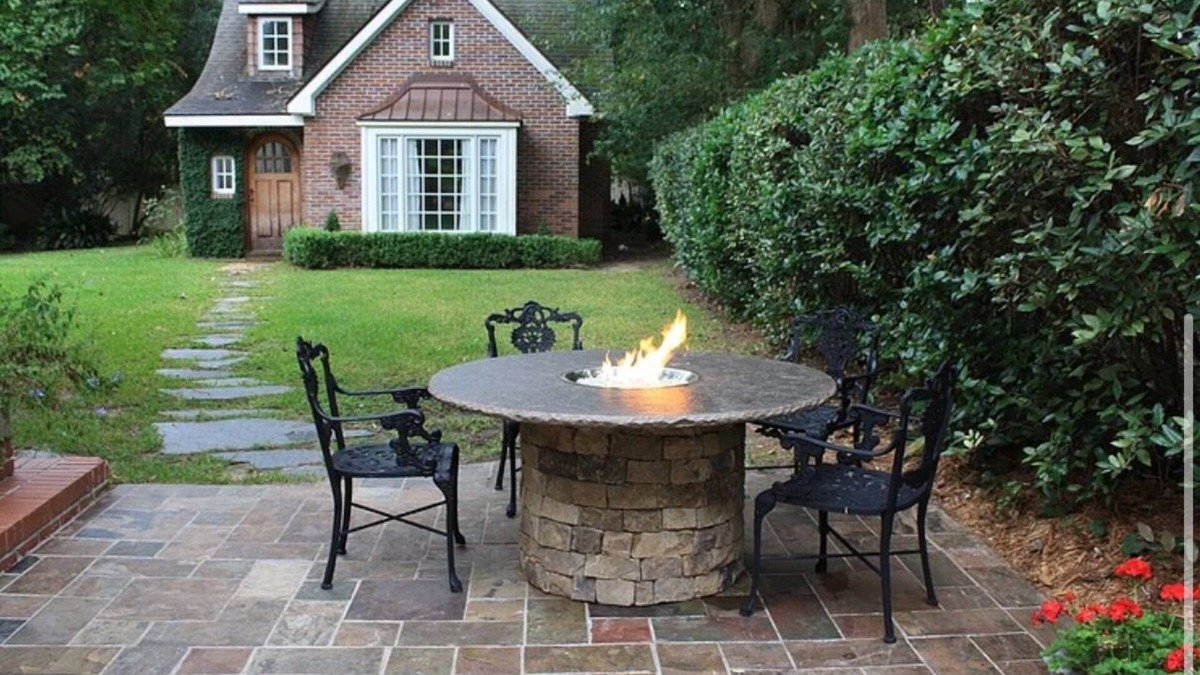 Dothan Cottage | The Oak Nest Garden District