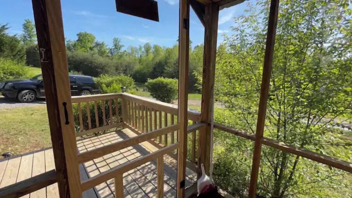 Ansted Cabin | The Oak Oasis - Gorgeous views and a hot tub