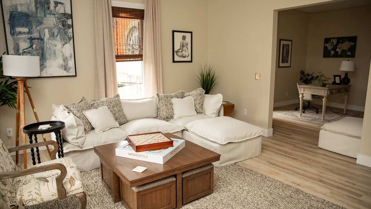 Warsaw Apartment | The Oakley Loft - Near Letchworth State Park