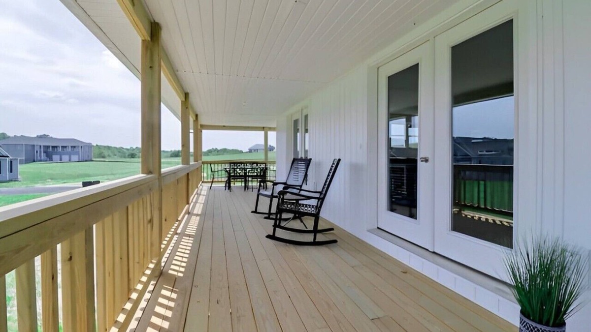 Orange House | The Oasis at Lake Anna