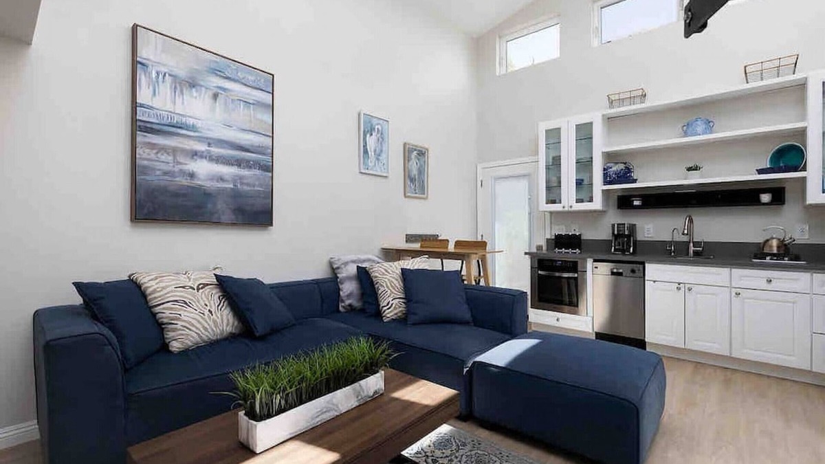 Brea Apartment | The Oasis Patio Pool House