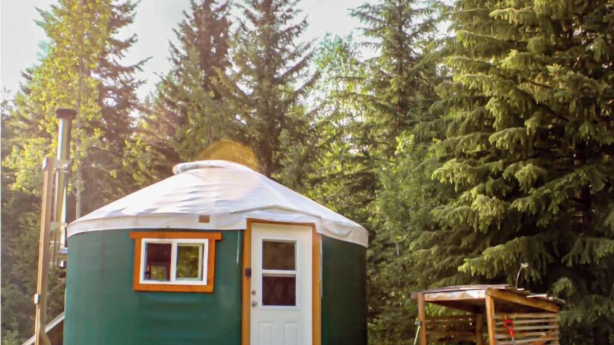 Blaeberry Cabin | The Off-Grid Green Yurt in the Wood