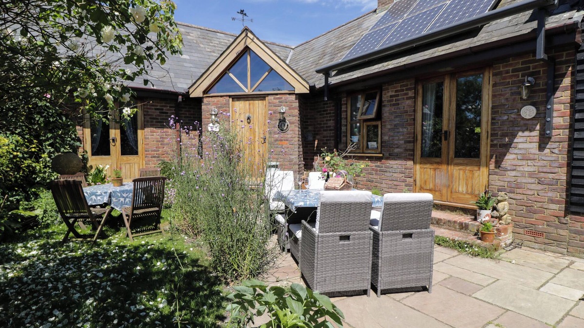 Woodfalls Cottage | THE OLD BYRE, pet friendly, with open fire in Woodfalls