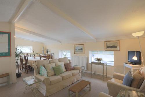 Arundel Apartment | The Old Chapel