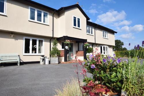 Lympstone Bed & Breakfast | The Old Dairy B&B