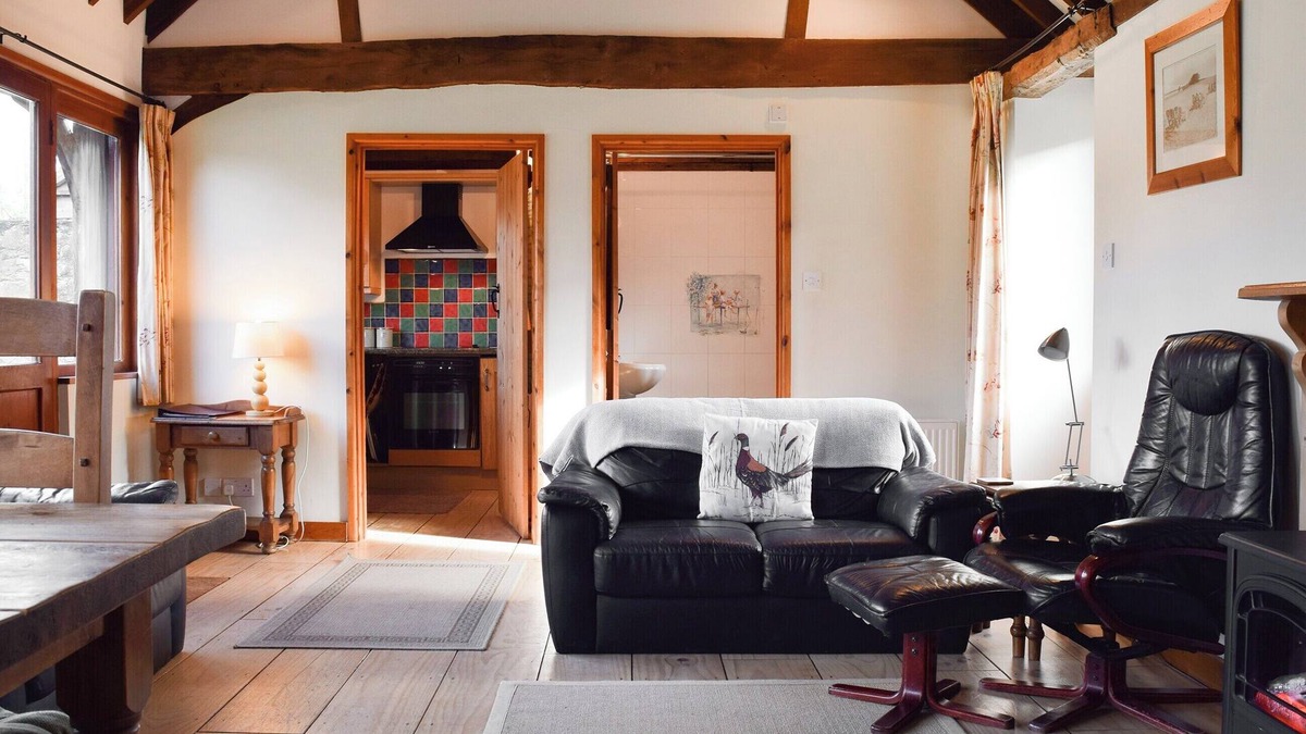 Thame Cottage | The Old Dairy - Meadowbrook Farm