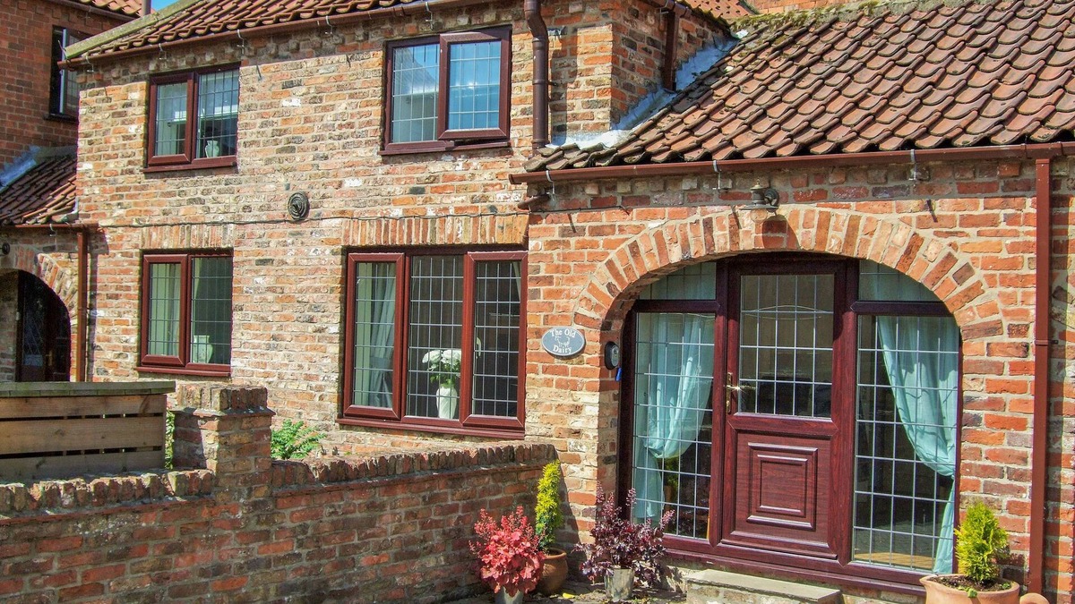 Leven Cottage | THE OLD DAIRY, pet friendly, country holiday cottage in Beverley