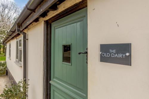 East Dereham House | The Old Dairy & The Old Stables