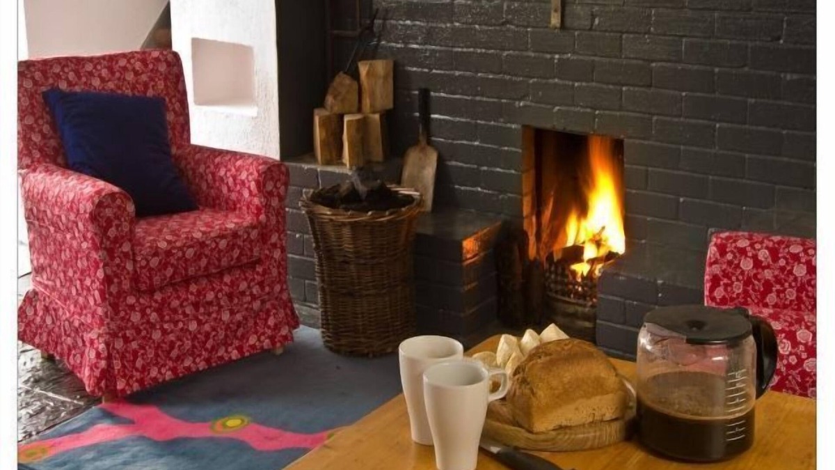 Killala Cottage | The Old Deanery Cottage 1 - sleeps 7 guests in 3 bedrooms