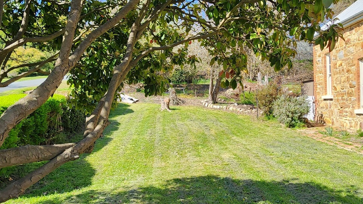 Binda House | The Old Flag HotelnBinda